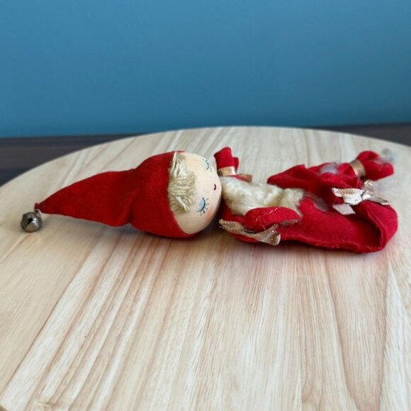 Vintage 50's Red Santa Elf Doll With Gold Ribbon Bell Hat Articulated Bendable - Picture 6 of 9